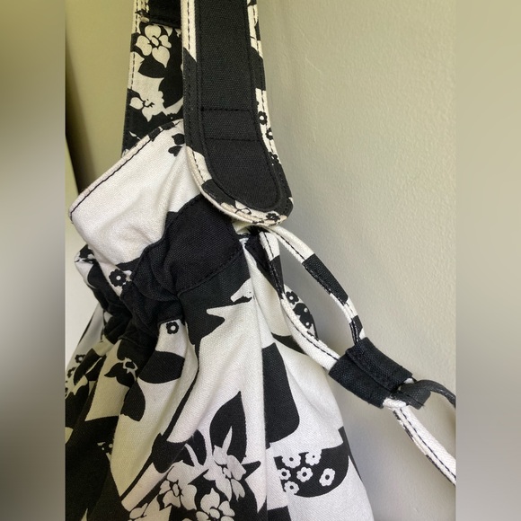 Bag - Picture 2 of 9